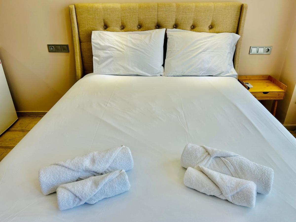 Port Twins Suites No1 Pireus Eksteriør bilde