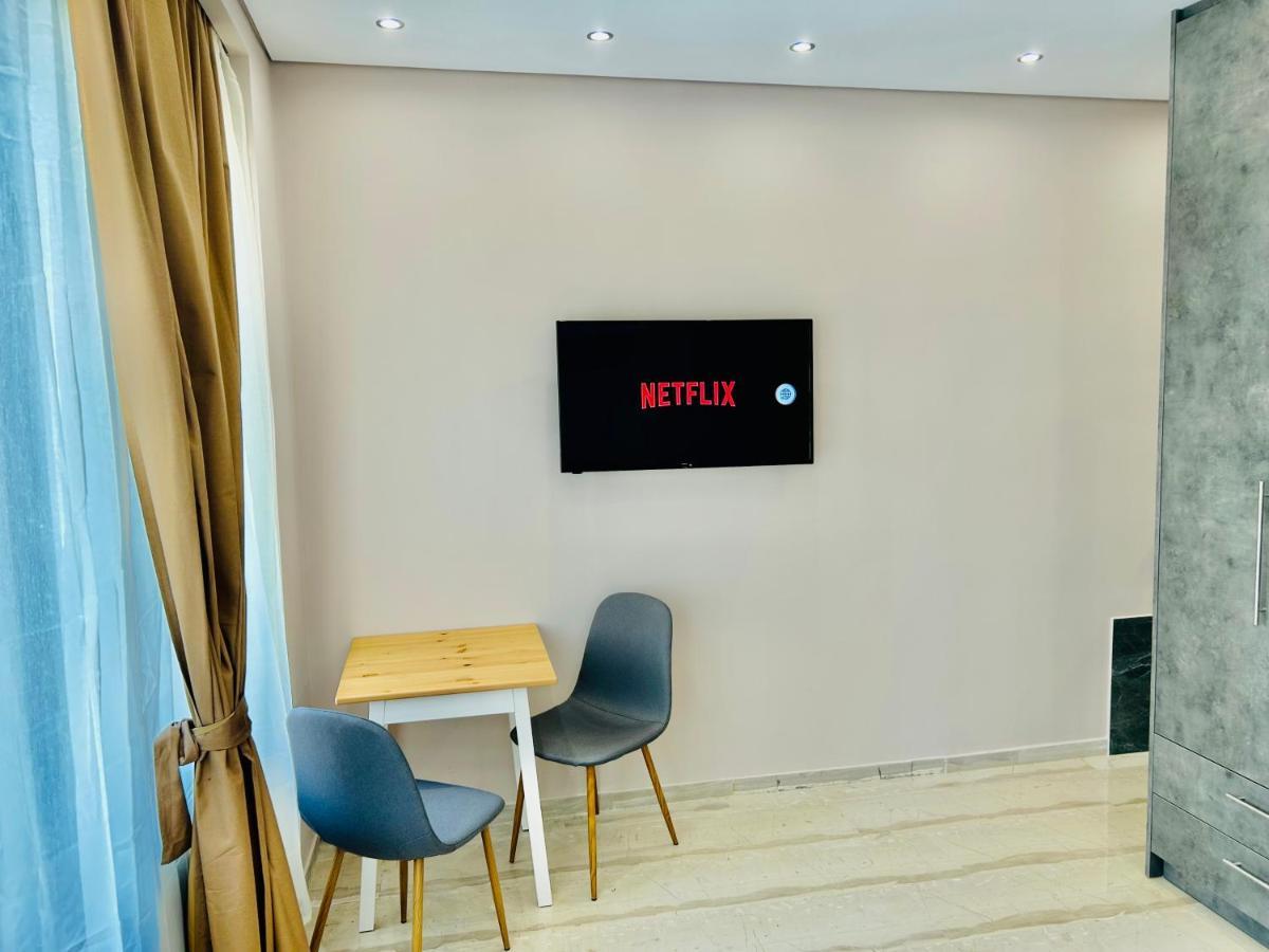 Port Twins Suites No1 Pireus Eksteriør bilde