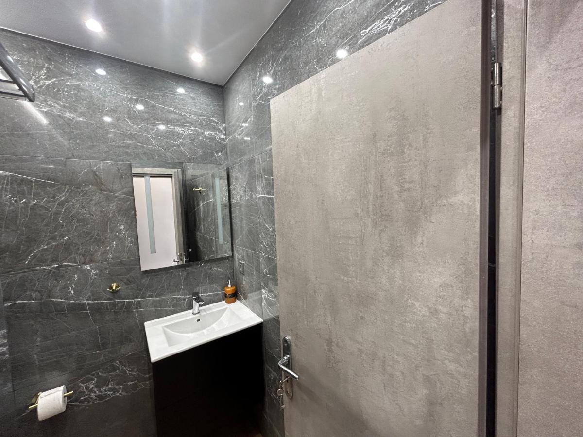 Port Twins Suites No1 Pireus Eksteriør bilde