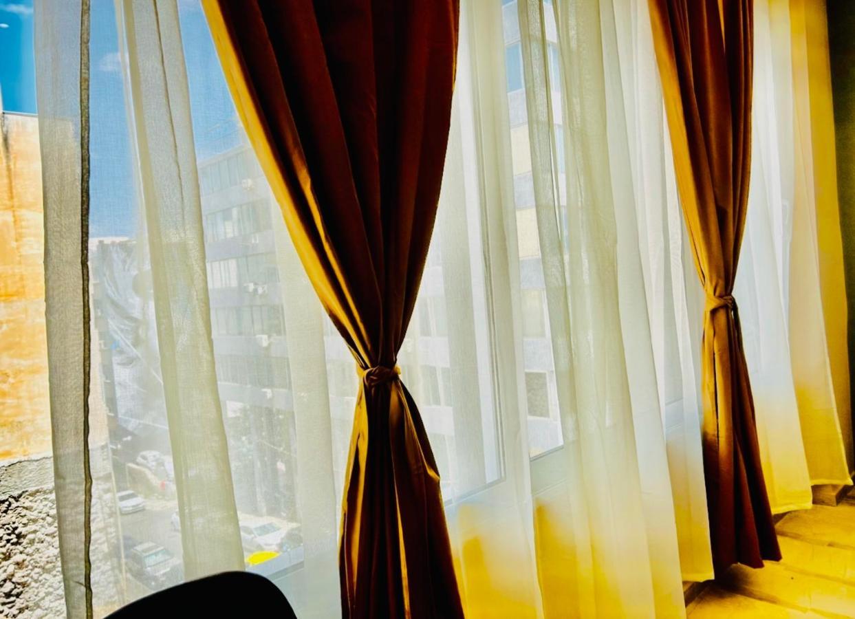 Port Twins Suites No1 Pireus Eksteriør bilde