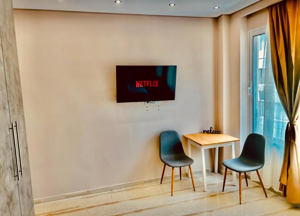 Port Twins Suites No1 Pireus Eksteriør bilde