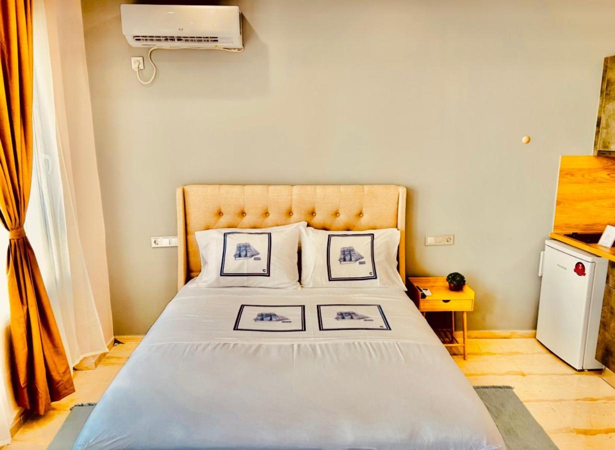 Port Twins Suites No1 Pireus Eksteriør bilde